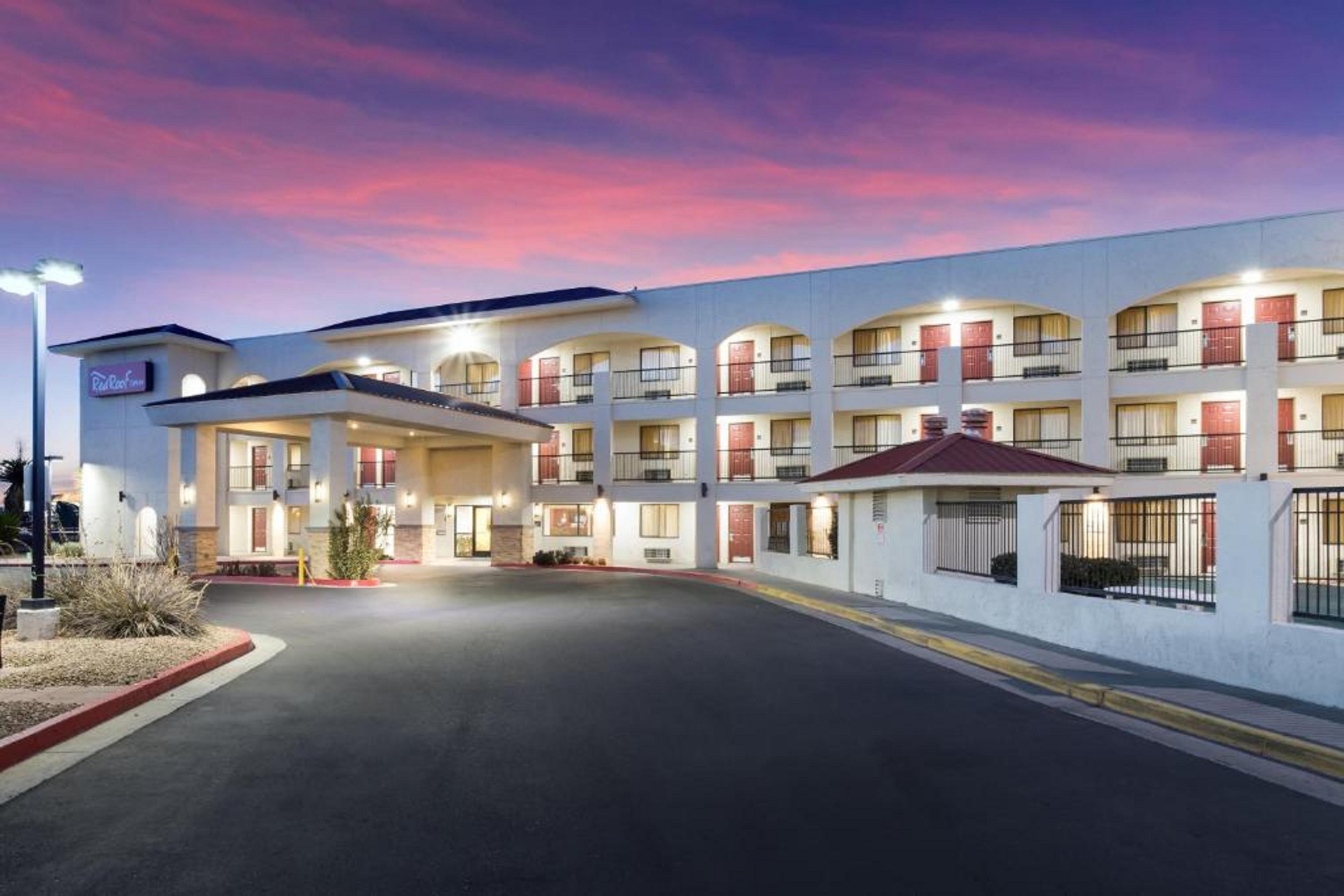 Red Roof Inn Albuquerque - Midtown Екстер'єр фото