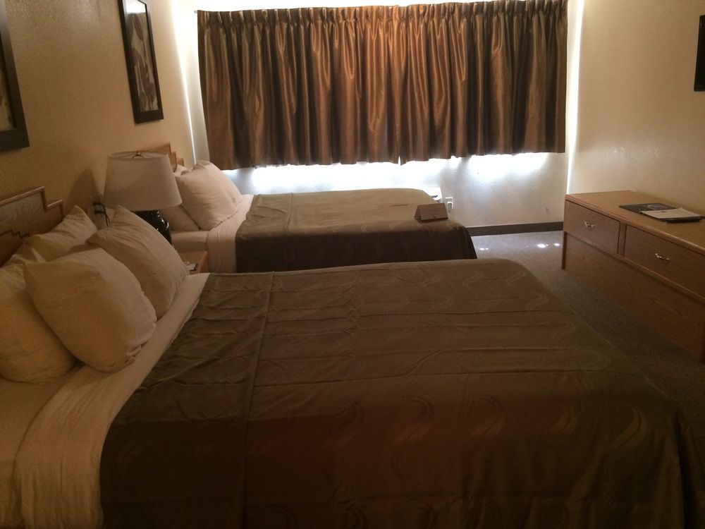 Red Roof Inn Albuquerque - Midtown Екстер'єр фото